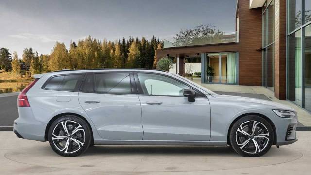 2024 Volvo V60 2.0 T6 AWD Plug-in hybrid Plus Dark