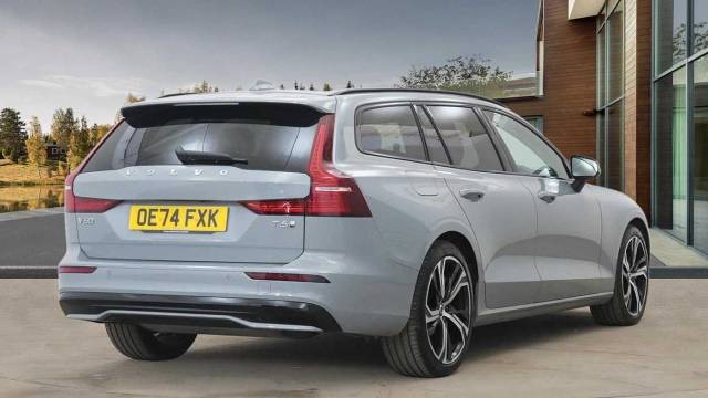 2024 Volvo V60 2.0 T6 AWD Plug-in hybrid Plus Dark