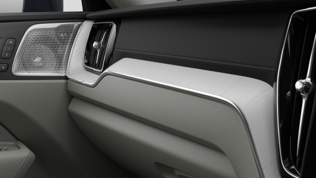 Volvo XC60 T8 | 310 + 145 hp/228 + 107 kW