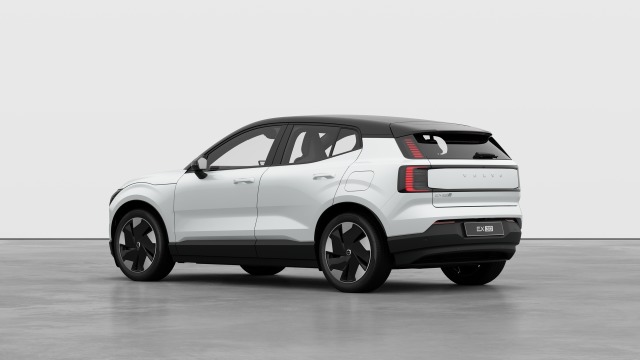 Volvo Ex30 Single Motor Extended Range | 272 hp/200 kW