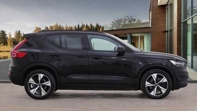 2022 Volvo XC40 Single Motor Recharge Plus