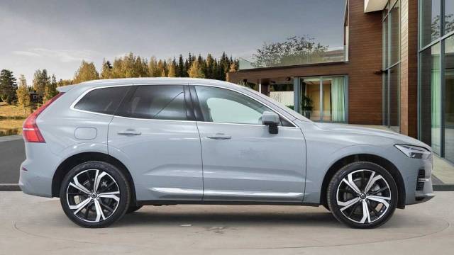 2024 Volvo XC60 2.0 T8 AWD PHEV Recharge Ultimate Bright