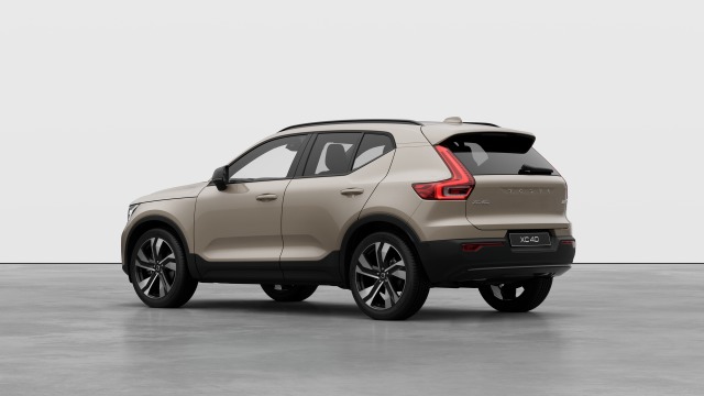 Volvo XC40 B3 | 163 + 14 hp/120 + 10 kW