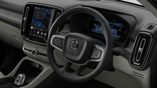 Volvo XC40 B4 | 197 + 14 hp/145 + 10 kW