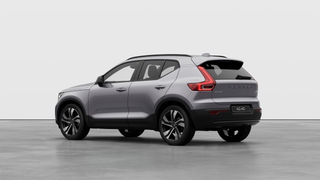 Volvo XC40 B4 | 197 + 14 hp/145 + 10 kW