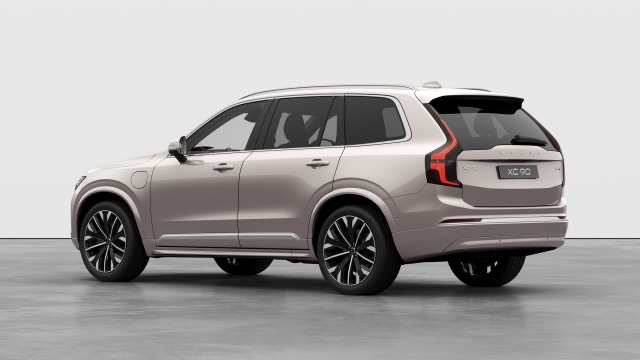 Volvo XC90 T8 | 310 + 145 hp/228 + 107 kW