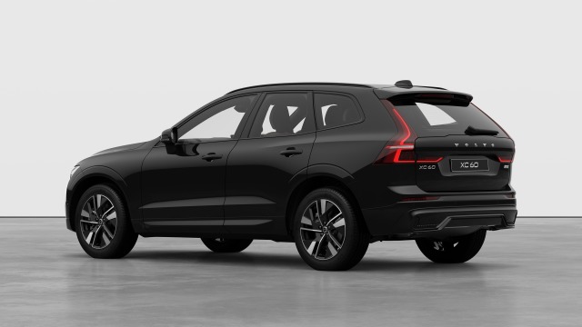 Volvo XC60 B5 | 250 + 14 hp/184 + 10 kW