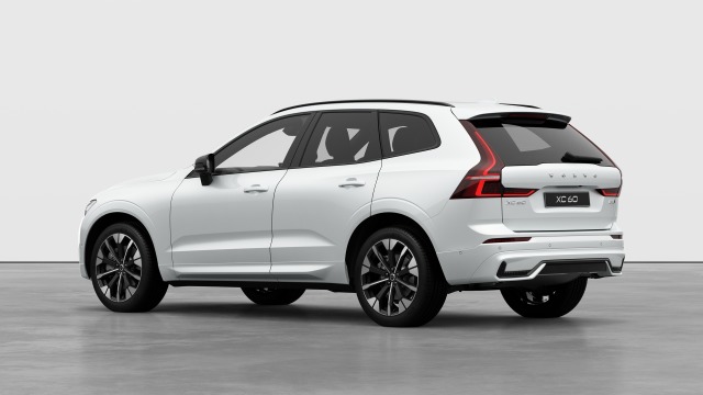 Volvo XC60 B5 | 250 + 14 hp/184 + 10 kW