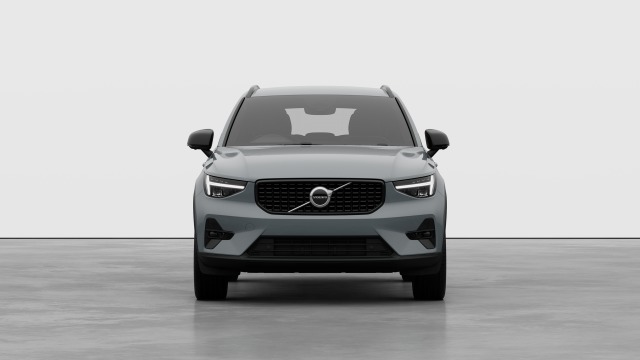 Volvo XC40 B4 | 197 + 14 hp/145 + 10 kW