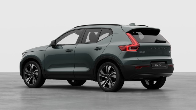 Volvo XC40 B3 | 163 + 14 hp/120 + 10 kW