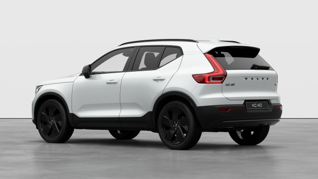 Volvo XC40 B4 | 197 + 14 hp/145 + 10 kW