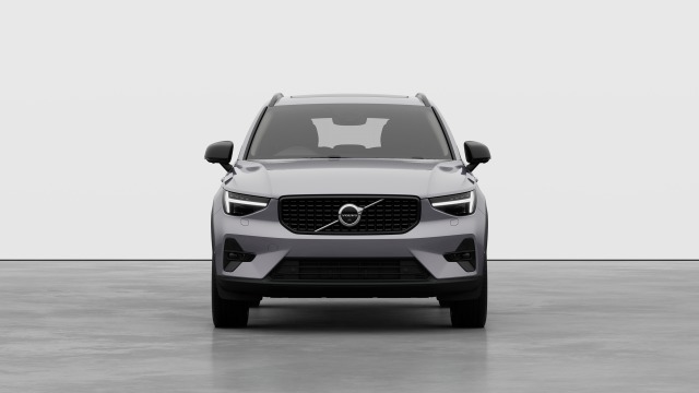 Volvo XC40 B4 | 197 + 14 hp/145 + 10 kW
