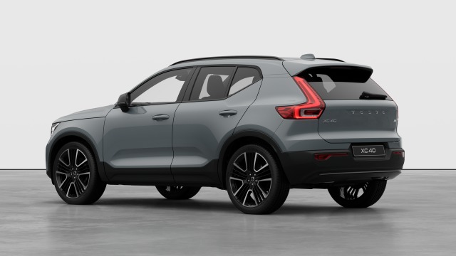 Volvo XC40 B4 | 197 + 14 hp/145 + 10 kW