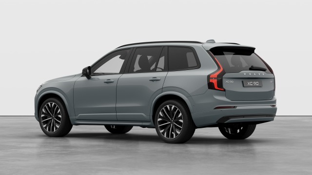 Volvo XC90 B5 | 250 + 14 hp/184 + 10 kW