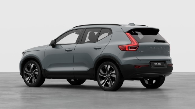 Volvo XC40 B3 | 163 + 14 hp/120 + 10 kW