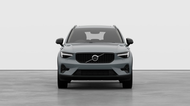 Volvo XC40 B4 | 197 + 14 hp/145 + 10 kW