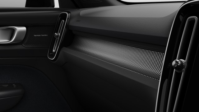 Volvo XC40 B4 | 197 + 14 hp/145 + 10 kW