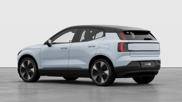 Volvo Ex30 Twin Motor Performance | 428 hp/315 kW