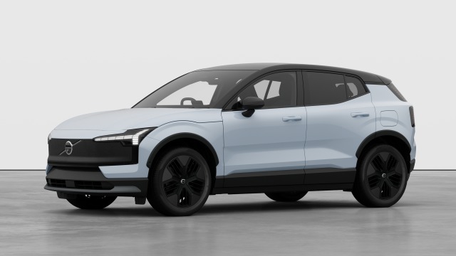 Volvo Ex30 Twin Motor Performance | 428 hp/315 kW SUV Electric Cloud Blue