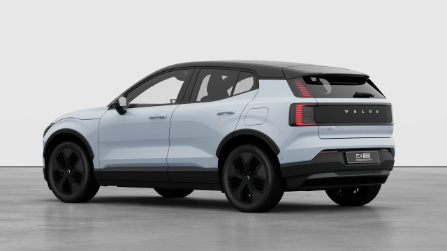 Volvo Ex30 Twin Motor Performance | 428 hp/315 kW