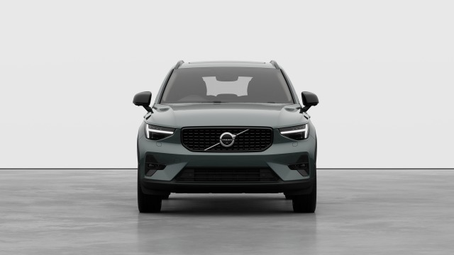 Volvo XC40 B4 | 197 + 14 hp/145 + 10 kW