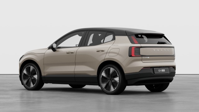 Volvo Ex30 Twin Motor Performance | 428 hp/315 kW