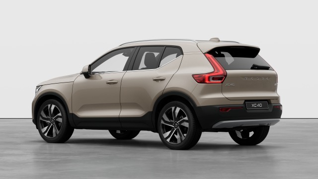 Volvo XC40 B3 | 163 + 14 hp/120 + 10 kW