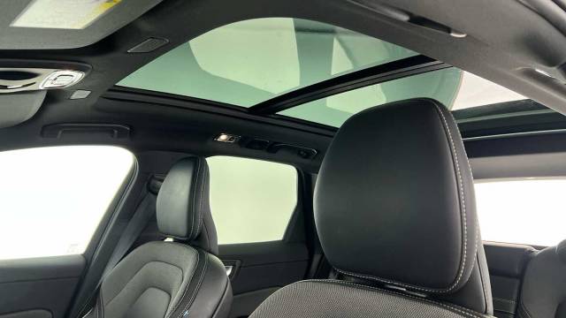 2021 Volvo XC60 2.0 T6 AWD PHEV Recharge R-Design