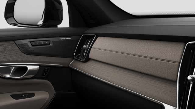 Volvo XC90 B5 | 250 + 14 hp/184 + 10 kW