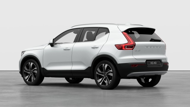 Volvo XC40 B3 | 163 + 14 hp/120 + 10 kW