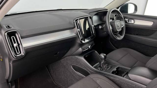 2021 Volvo XC40 1.5 T3 Momentum Manual