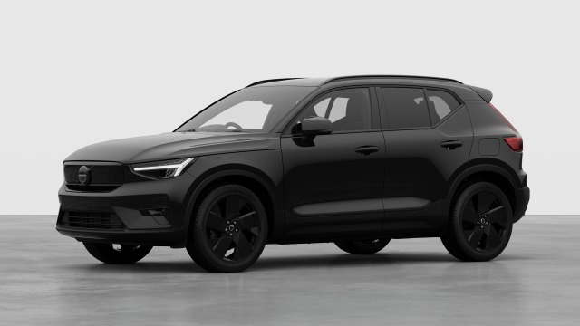 Volvo Ex40 Twin Motor Performance | 442 hp/325 kW SUV Electric Onyx Black