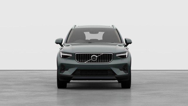 Volvo XC40 B4 | 197 + 14 hp/145 + 10 kW
