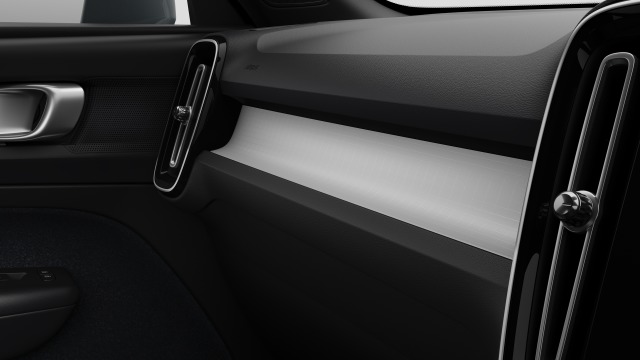 Volvo XC40 B3 | 163 + 14 hp/120 + 10 kW