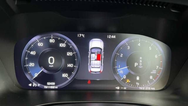 2021 Volvo XC40 2.0 B4 AWD mild hybrid Petrol R-Design Pro