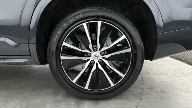 2021 Volvo XC90 2.0 B5 AWD mild hybrid Diesel Momentum
