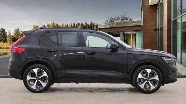 2022 Volvo XC40 2.0 B4 mild hybrid Petrol Ultimate Dark