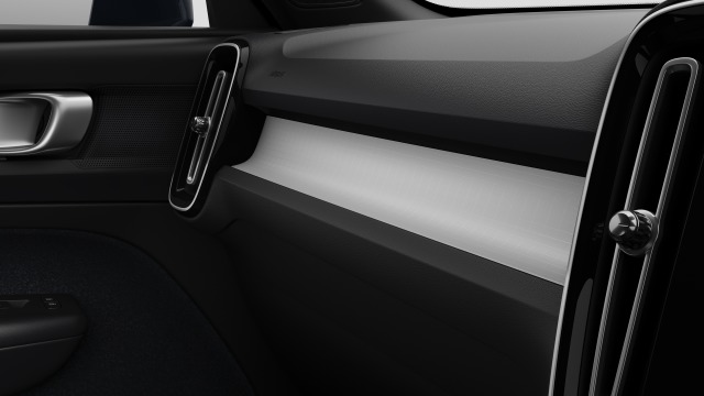 Volvo XC40 B3 | 163 + 14 hp/120 + 10 kW