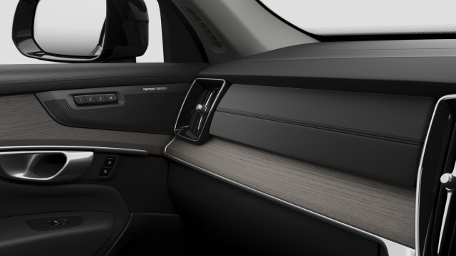 Volvo XC90 B5 | 250 + 14 hp/184 + 10 kW