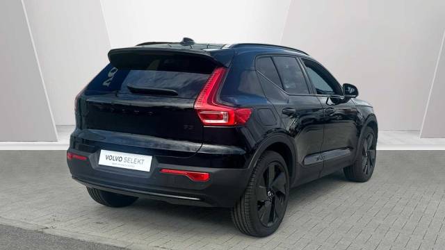 2024 Volvo XC40 2.0 B3 Mild hybrid Petrol Black Edition Plus