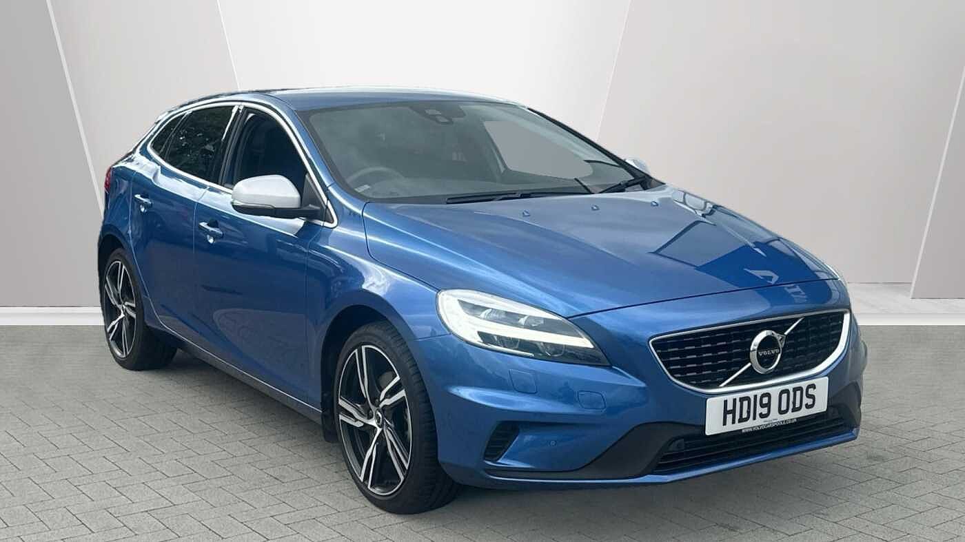 2019 Volvo V40