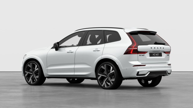 Volvo XC60 B5 | 250 + 14 hp/184 + 10 kW