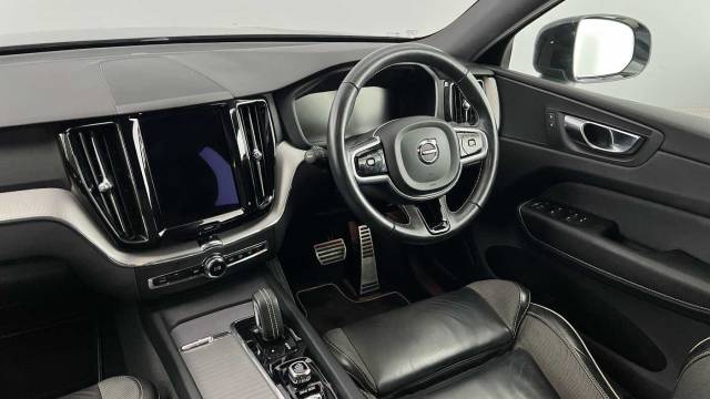 2021 Volvo XC60 2.0 B4 mild hybrid Diesel R-Design