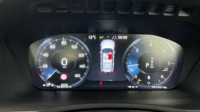 2022 Volvo XC90 2.0 B5 AWD mild hybrid Diesel Momentum