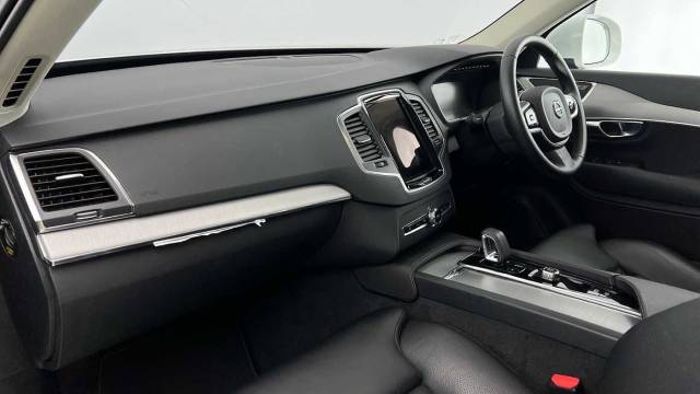 2022 Volvo XC90 2.0 B5 AWD mild hybrid Diesel Momentum