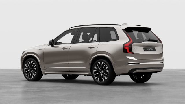 Volvo XC90 T8 | 310 + 145 hp/228 + 107 kW