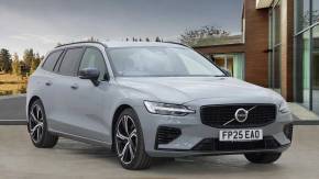 VOLVO V60 2025 (25) at Volvo Cars Poole Poole