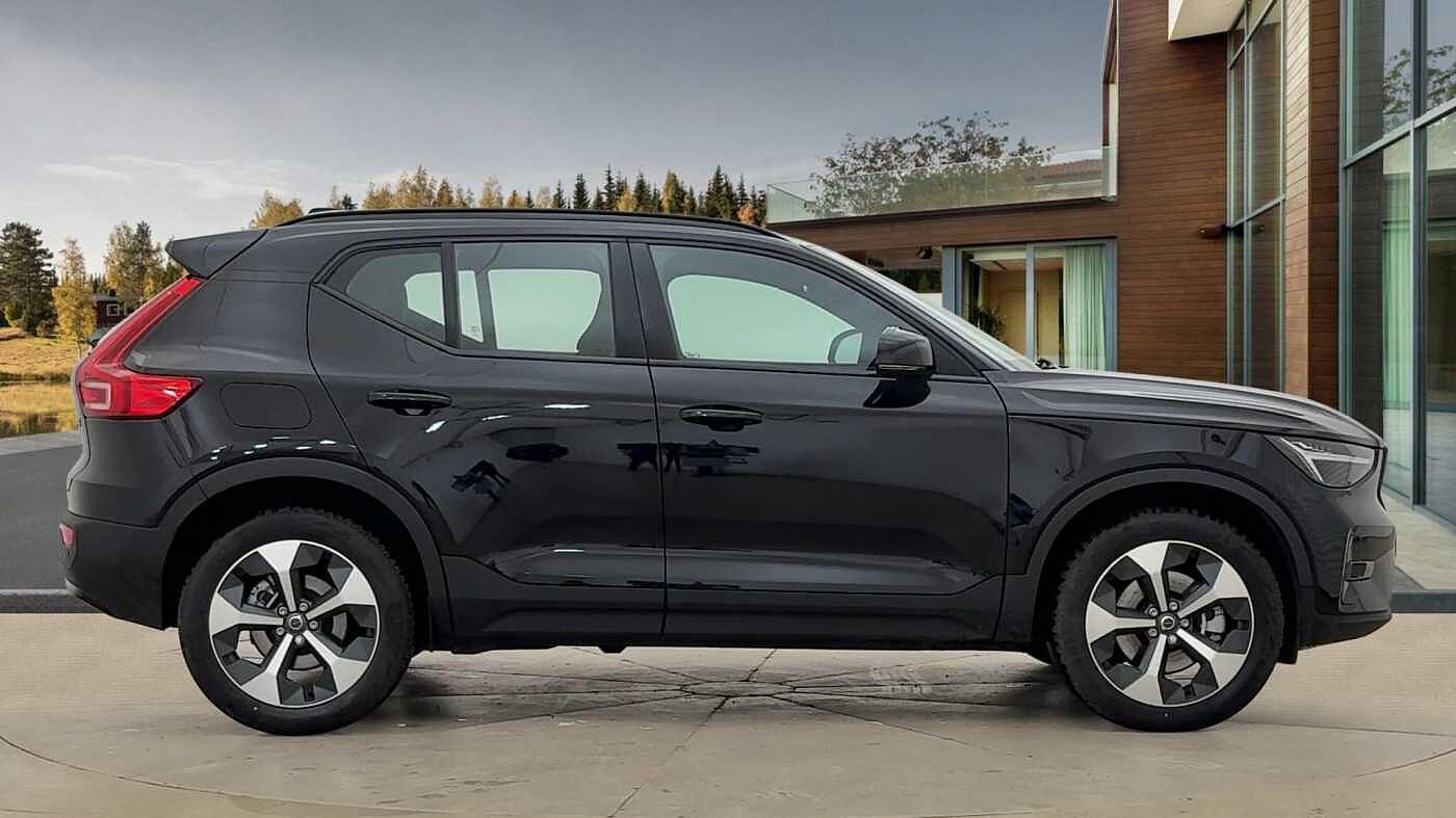 2024 Volvo XC40
