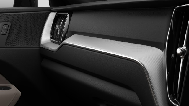 Volvo XC60 T6 | 253 + 145 hp/186 + 107 kW
