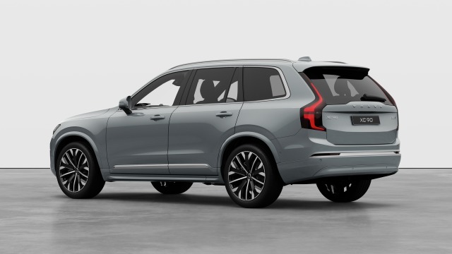 Volvo XC90 B5 | 250 + 14 hp/184 + 10 kW